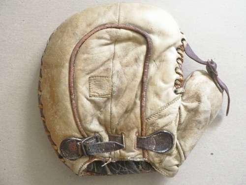 Spalding BXB Basemitt Back